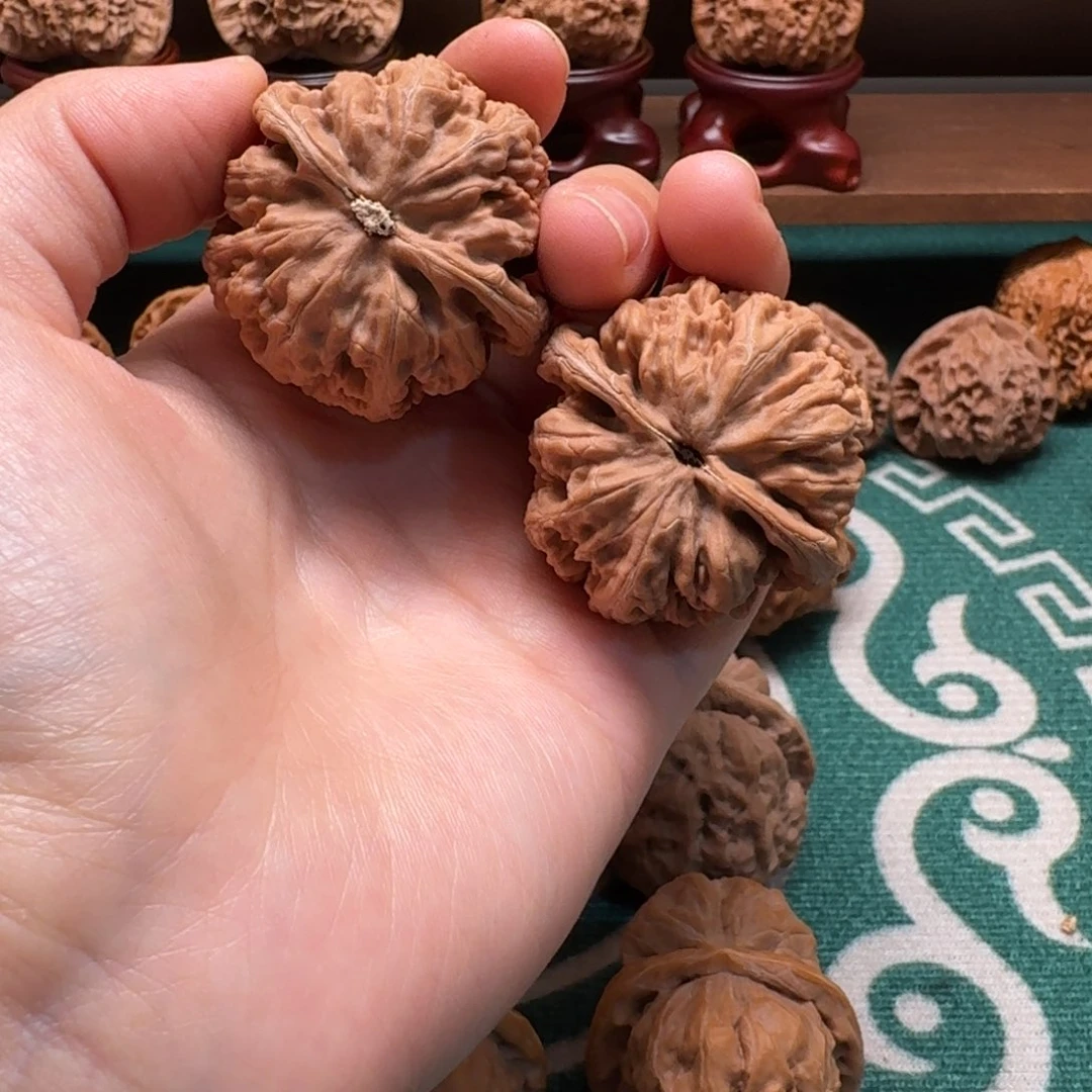 恥***吊坠文玩核桃粗筋