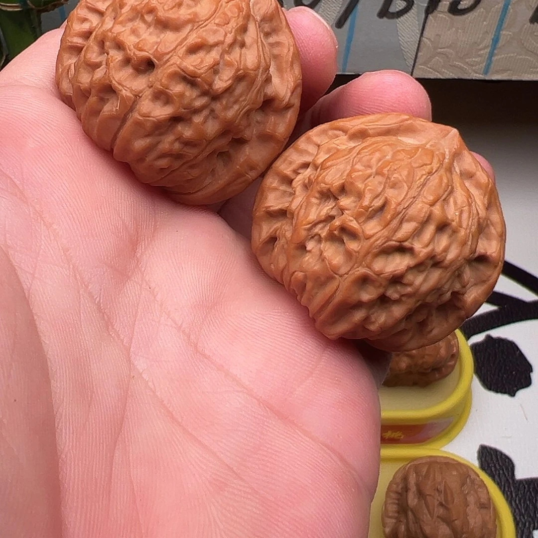 文玩核桃吊坠招财公子40