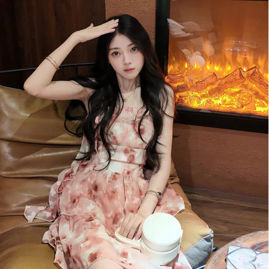 夏季法式套头连衣裙碎花吊带包臀裙显瘦挂脖长袖性感气质修身高腰