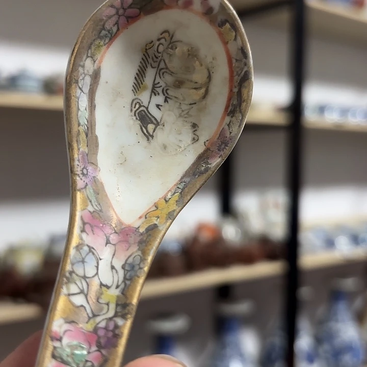 厚***发陶瓷摆件不固定一件陶瓷摆件不固定一件