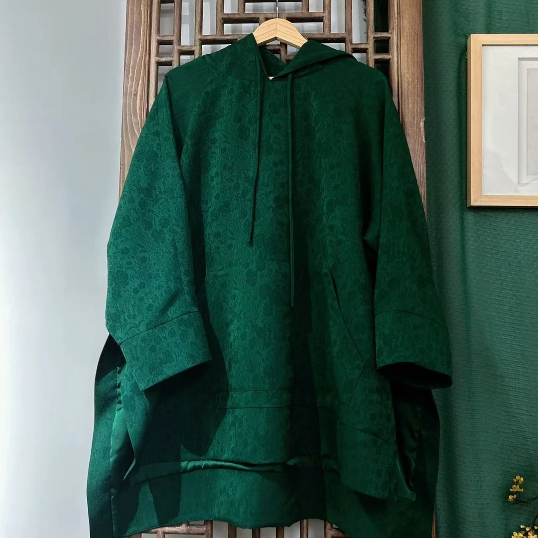 凤徕兮私人定制绿色暗纹花带帽中长款卫衣（LS442-2）