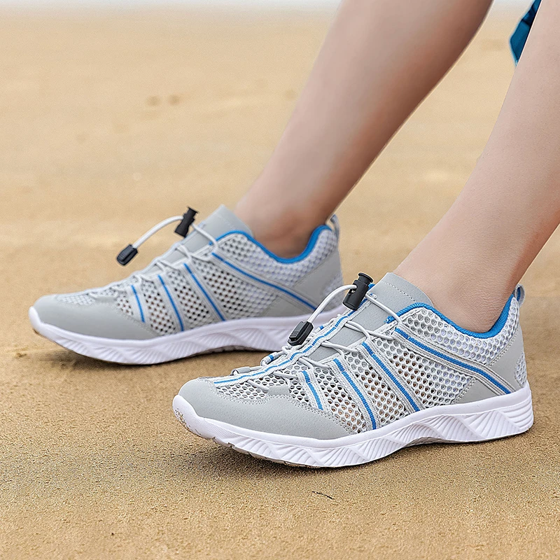 男鞋两栖鞋底带孔涉水速干两用运动夏季镂空透气网面轻潮男士潮鞋