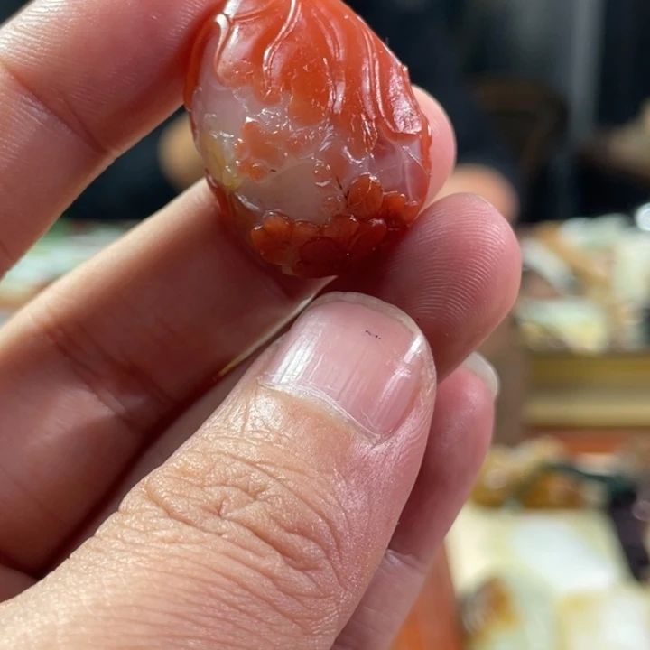 颈饰未镶嵌南红玛瑙