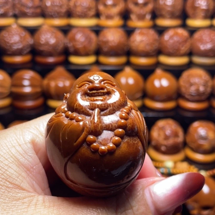 天***涯把件橄榄核橄榄雕刻