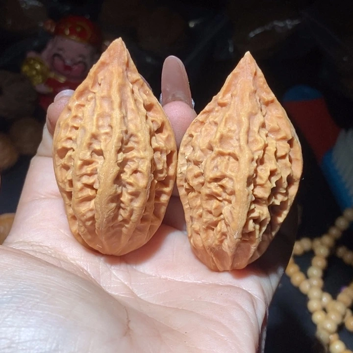 文玩核桃把件东北50