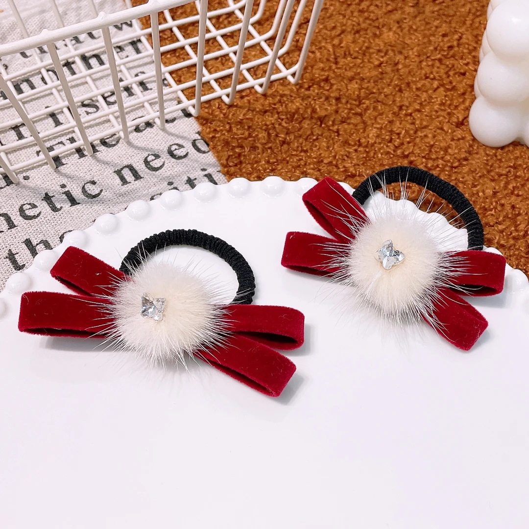 A-5610  jl 2个酒红色布艺蝴蝶结毛球球儿童耐用头绳        发圈
