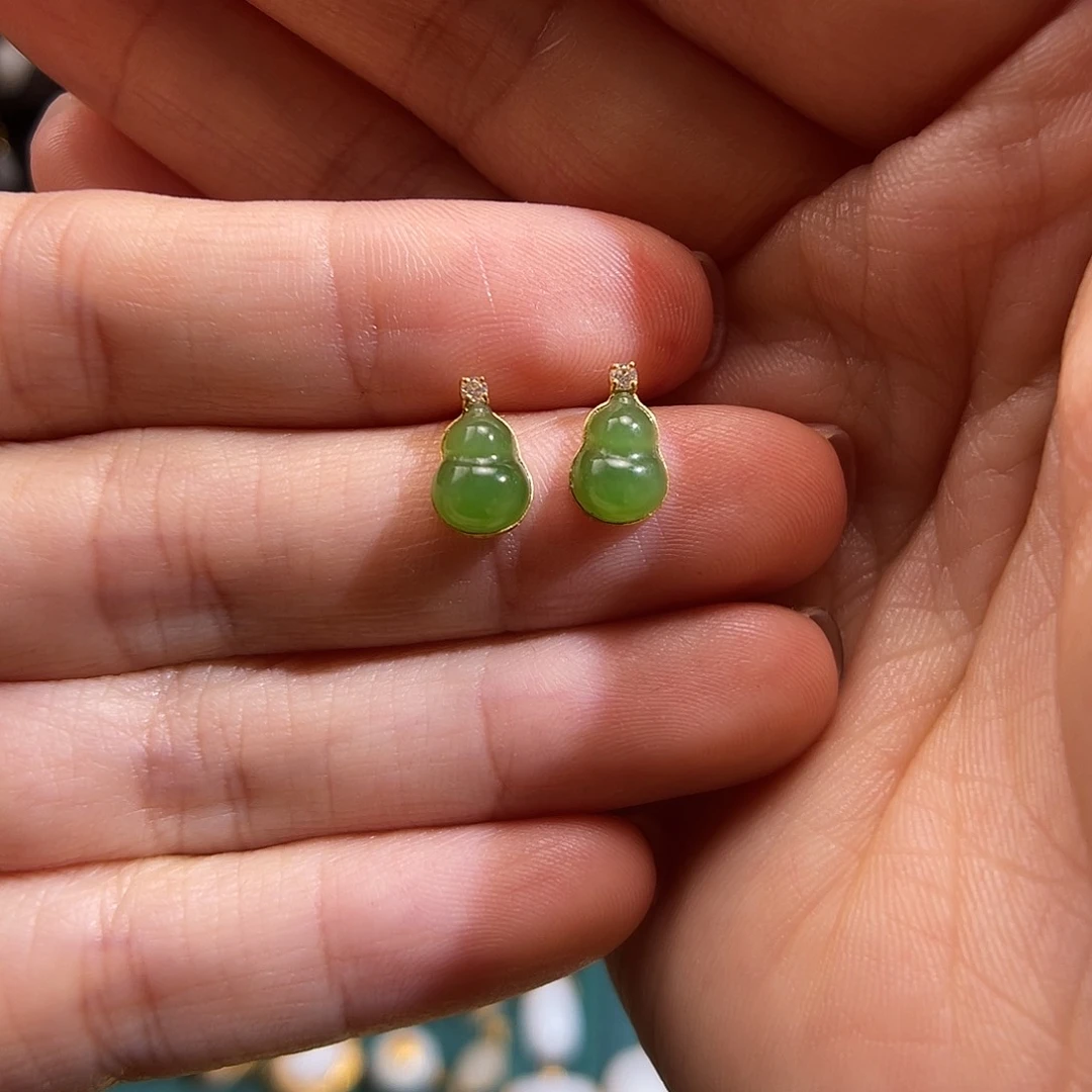 和田玉耳饰18K金镶嵌