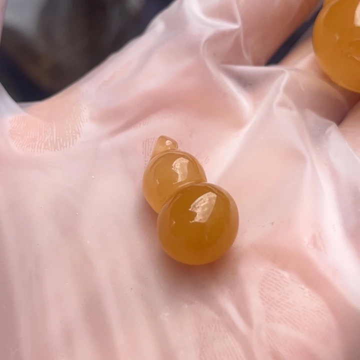 未镶嵌颈饰水晶行***咪