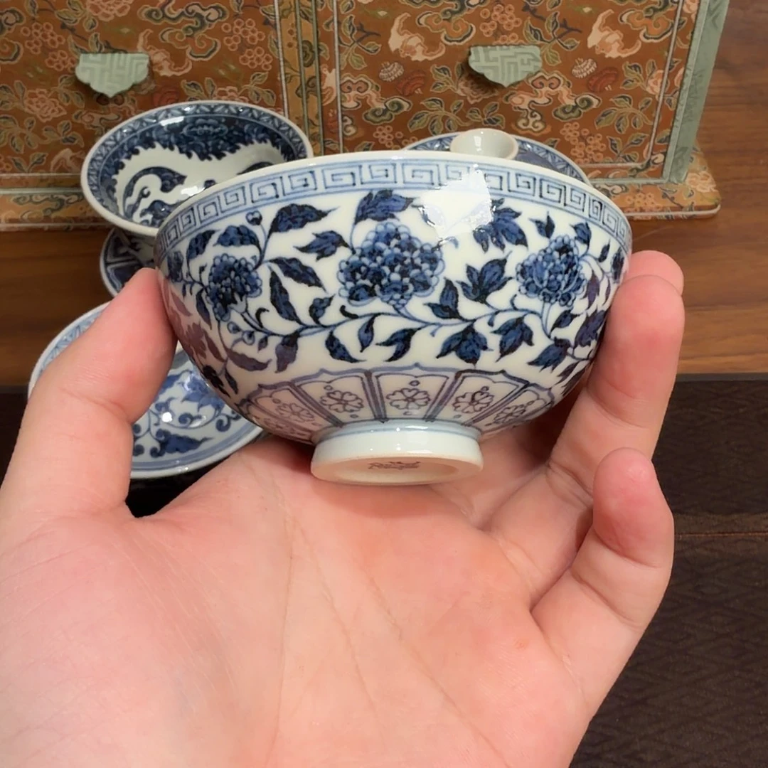 昕***薇景德镇陶瓷艺术品