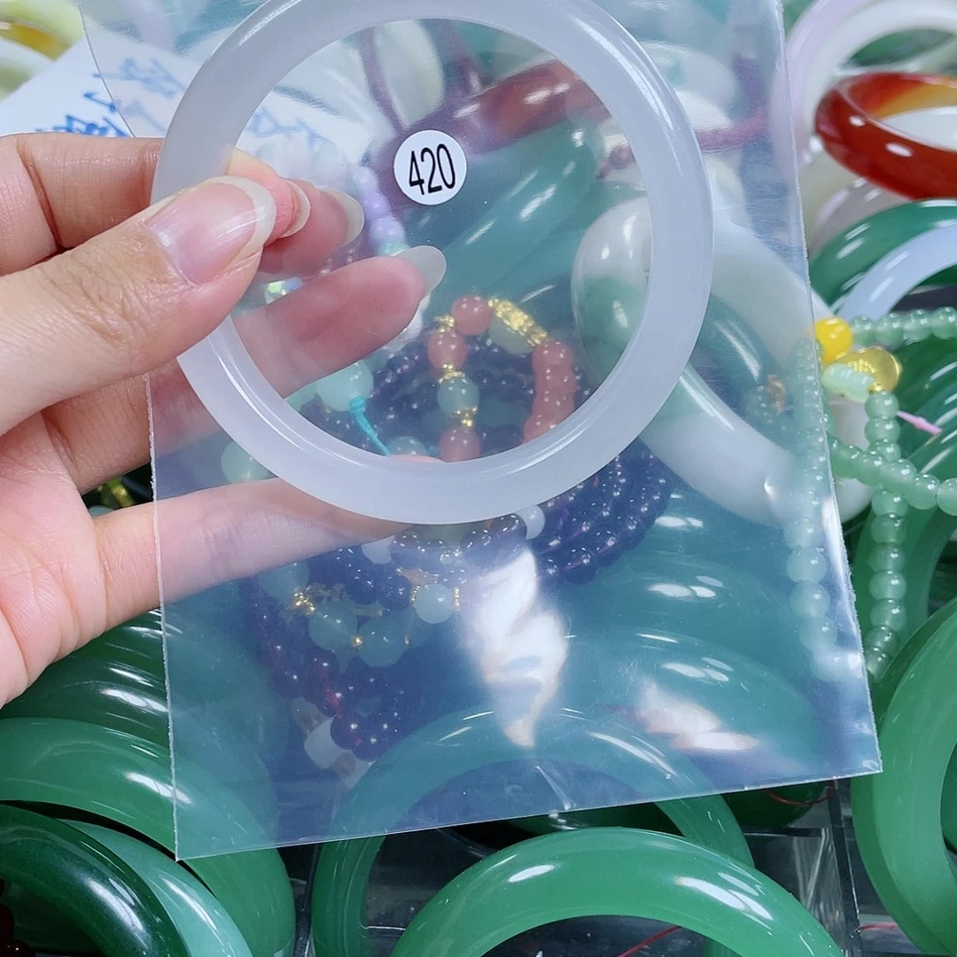 【闪购商品】石英质玉手镯未镶嵌62