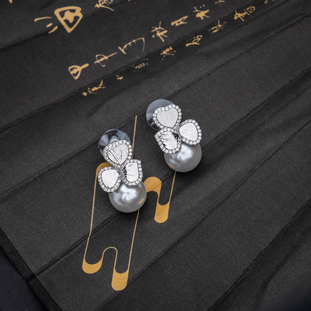 合金仿珍珠耳饰 MYES-196 三瓣小花圆珠耳坠 S925银针