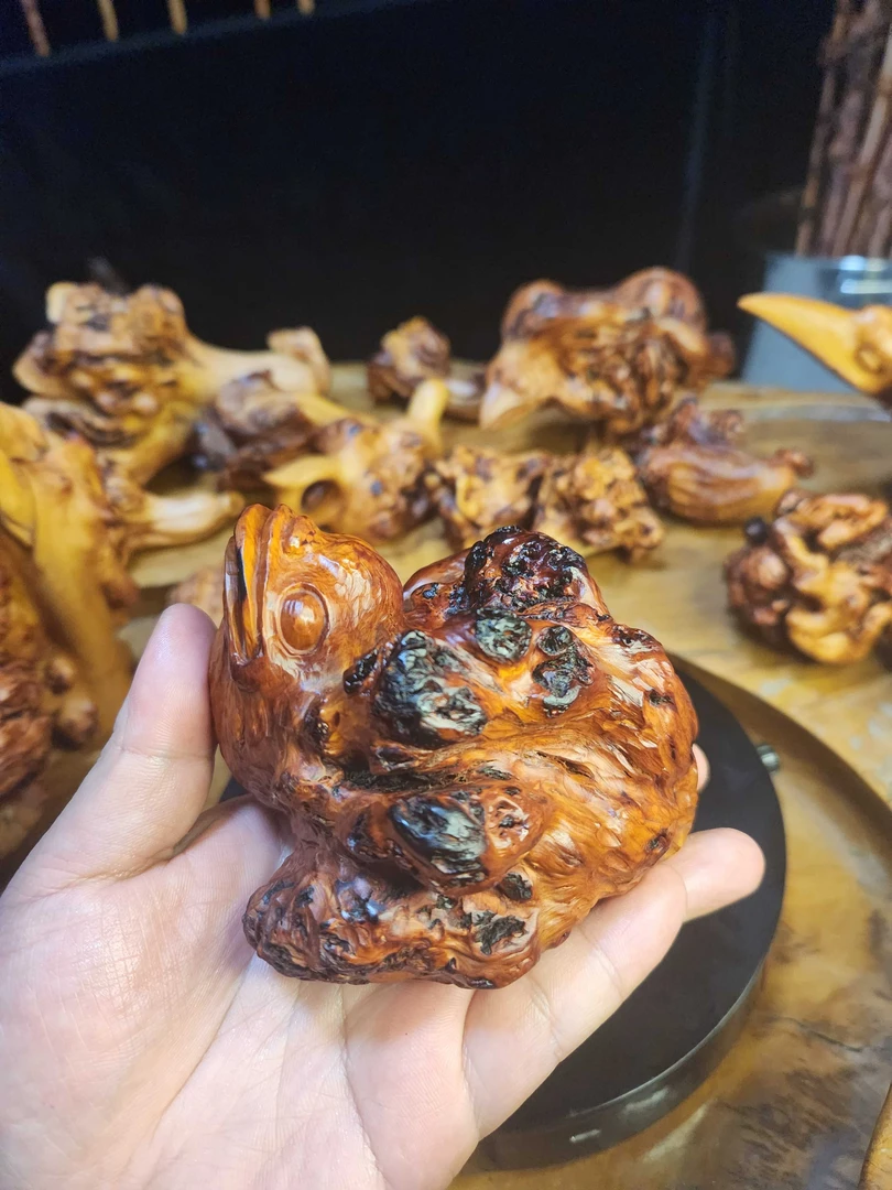 纯手工根艺品-三足金蟾