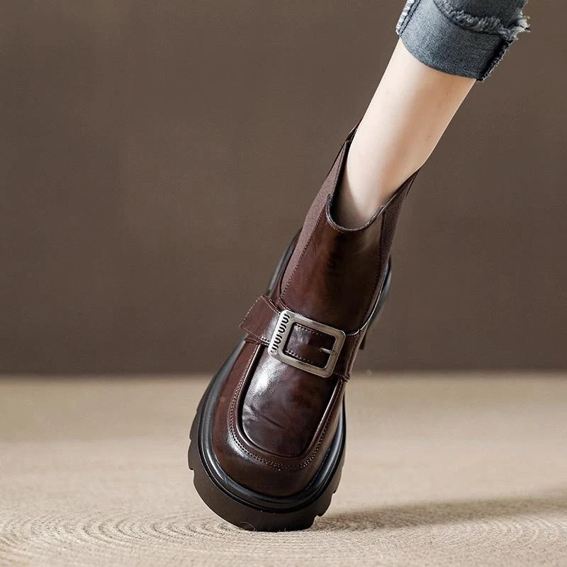 明星同款鞋子女款爆款2025新款靴子潮牌小众厚底加绒切尔马丁靴女