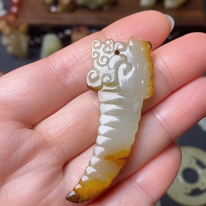 和田玉（糖玉）未镶嵌颈饰