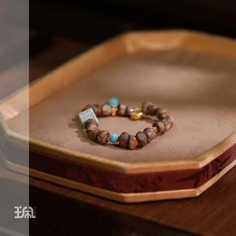 曲桉|沉香*手串*18K镶嵌QXC24111123多样性发其一