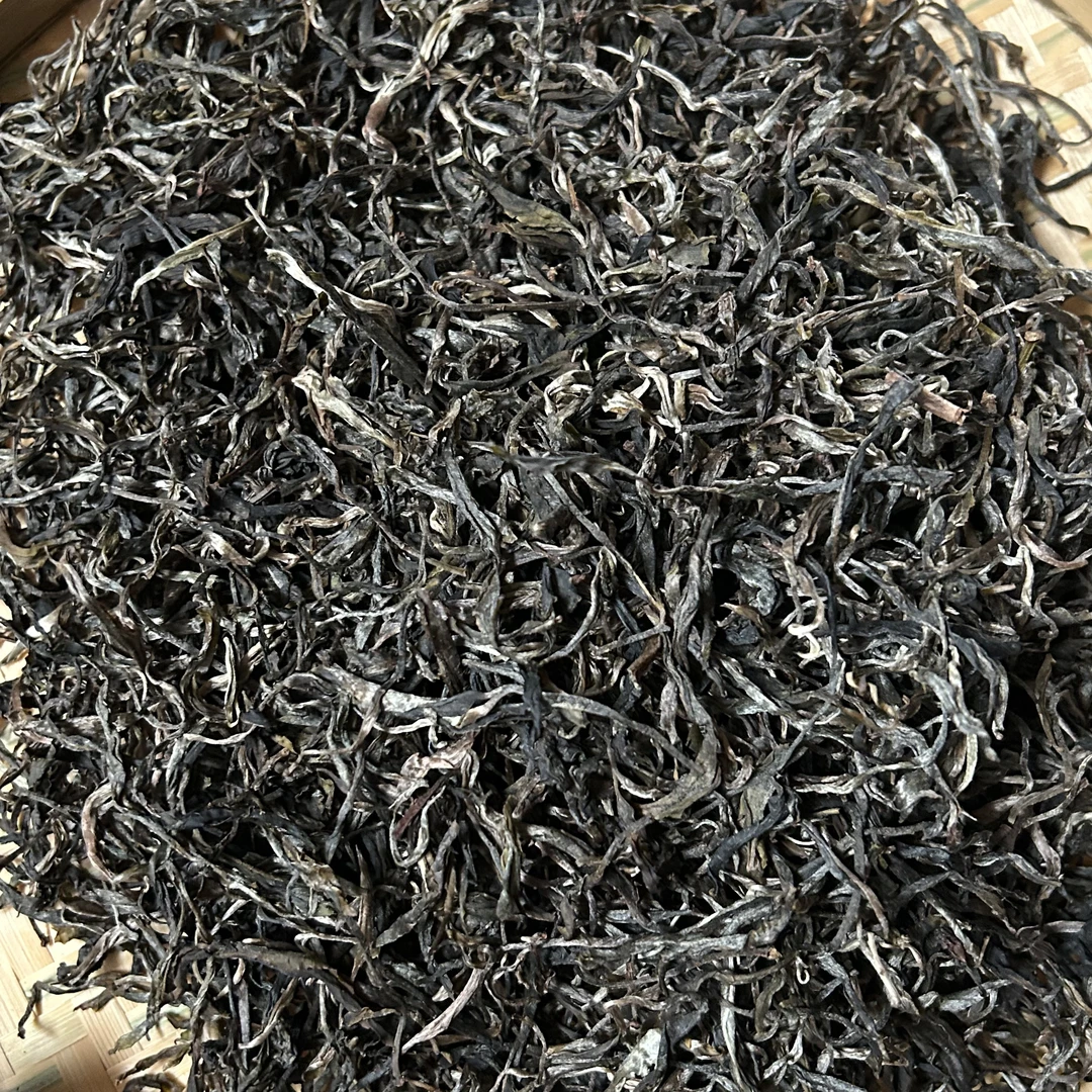 曼方古树单株普洱生茶 头春散茶