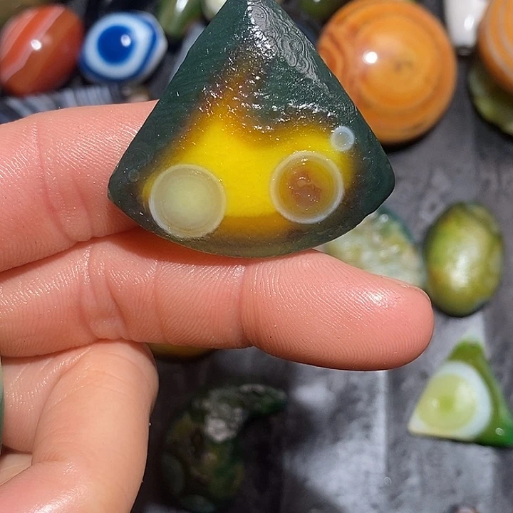 哈***利玛瑙/玉髓合金颈饰