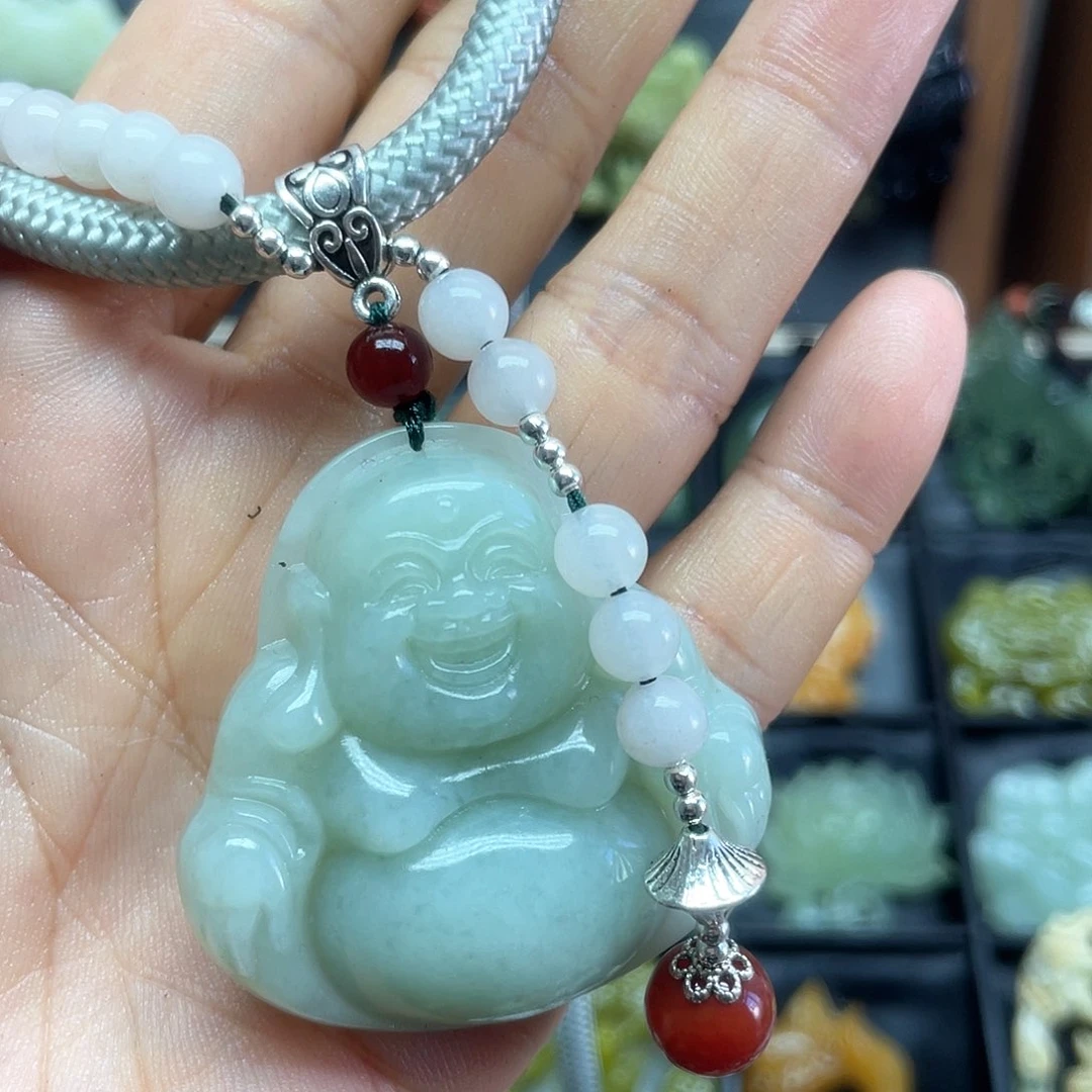 蛇纹石玉未镶嵌颈饰