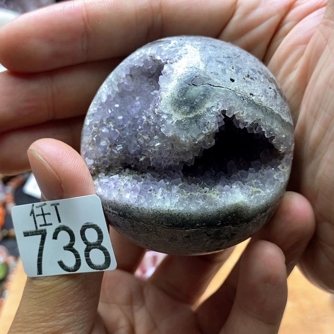 未镶嵌水晶大型摆件（非配饰）