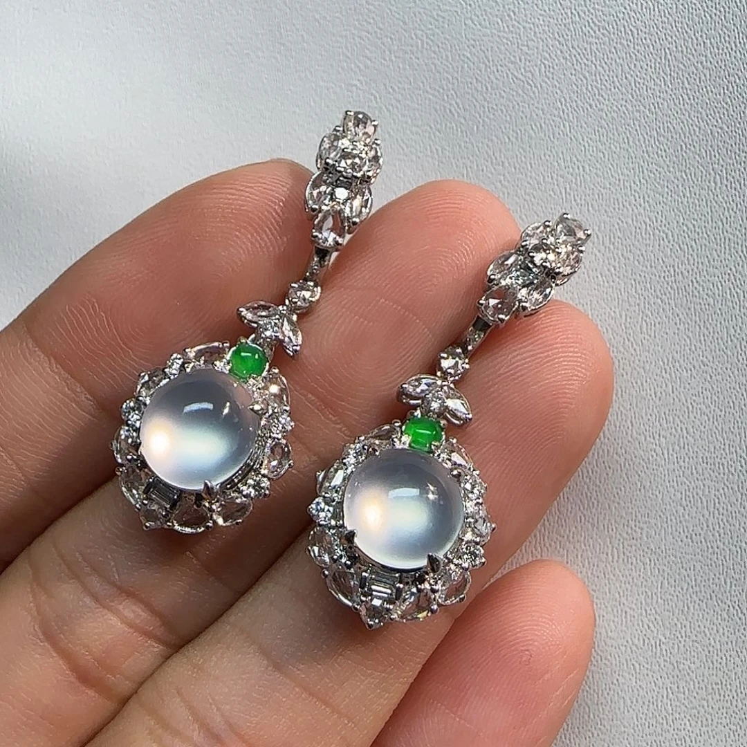 翡翠18K金镶嵌耳环蛋面