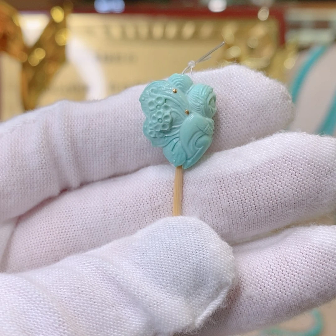 绿松石雕件未镶嵌