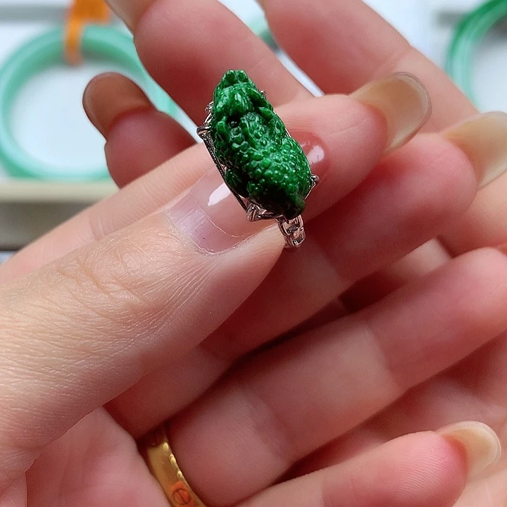 颈饰银S925镶嵌翡翠翡翠