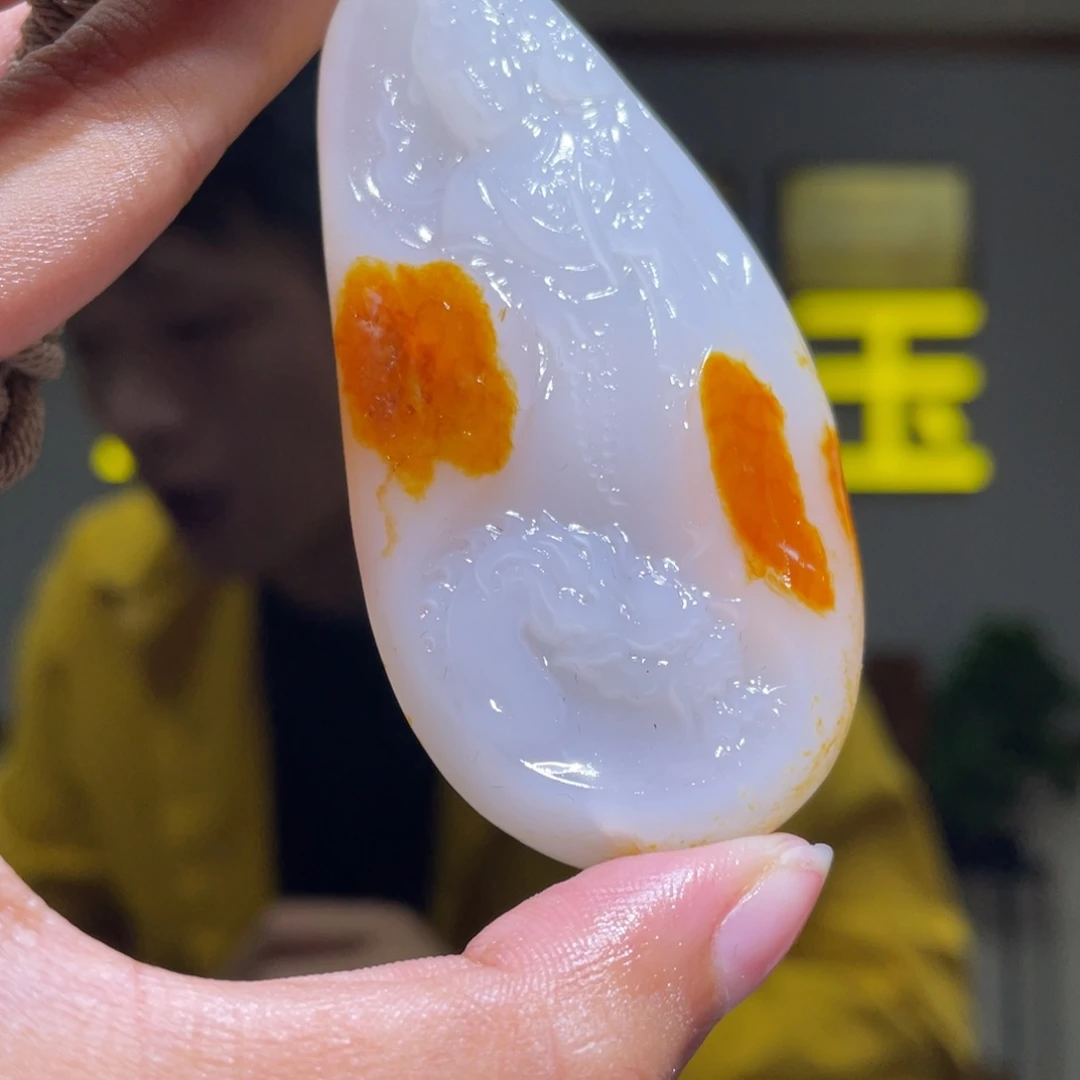 未镶嵌和田玉挂件落**根