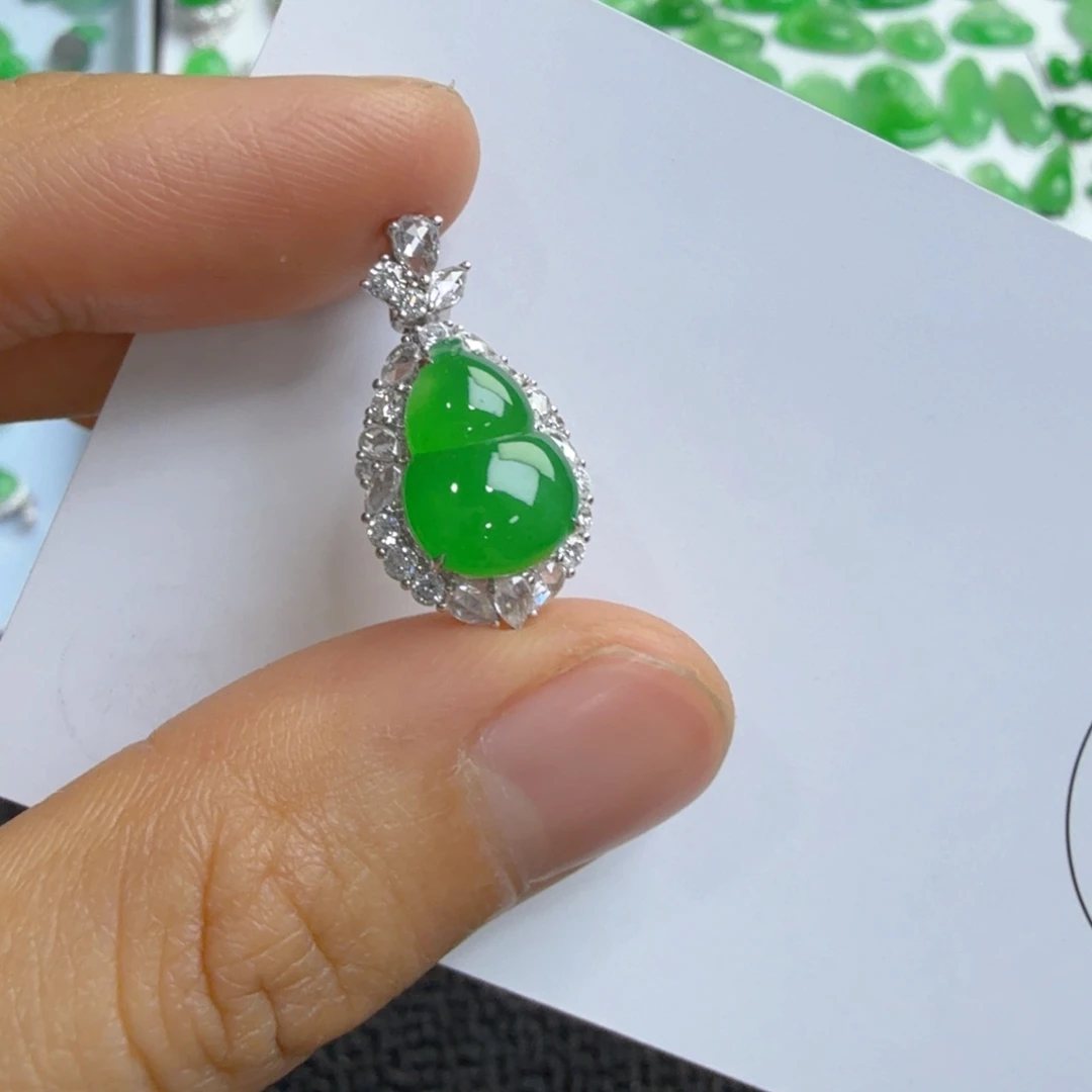 吊坠(不含链)未镶嵌翡翠葫芦