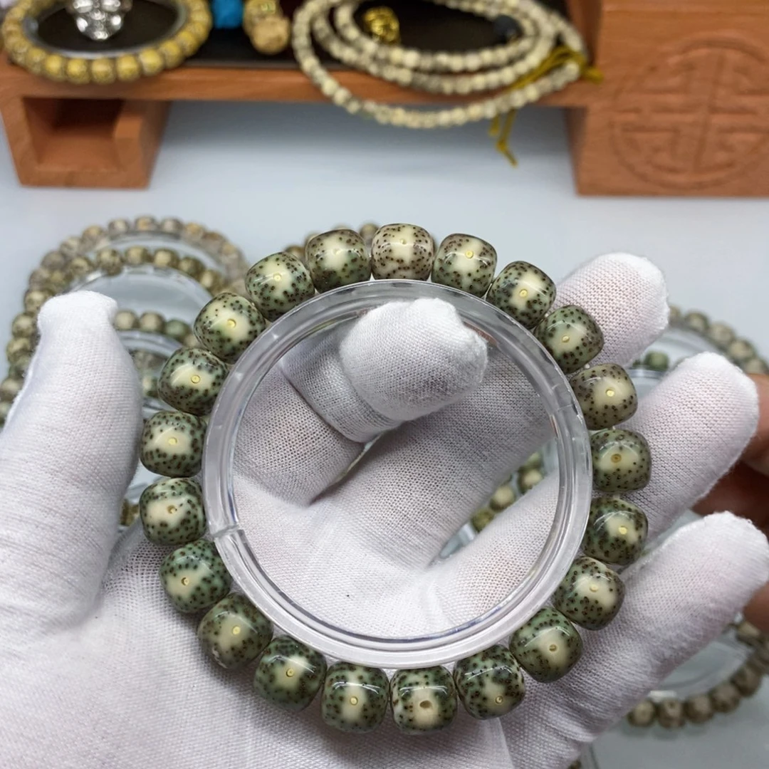 星月菩提吊坠八****娥星月菩提