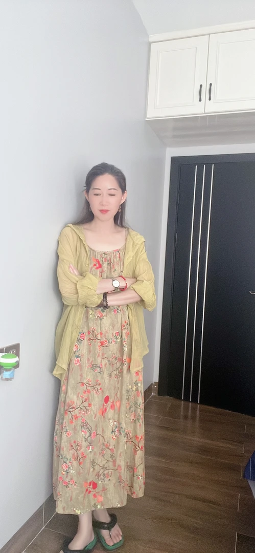 印花吊带褶皱纯色外披麻料碎花长裙连衣裙显瘦裙子夏设计师