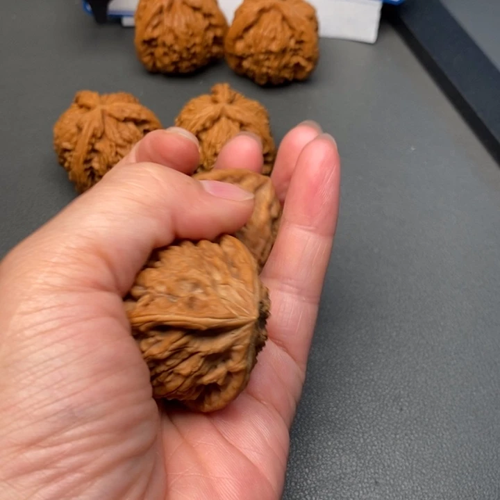 文玩核桃吊坠核桃