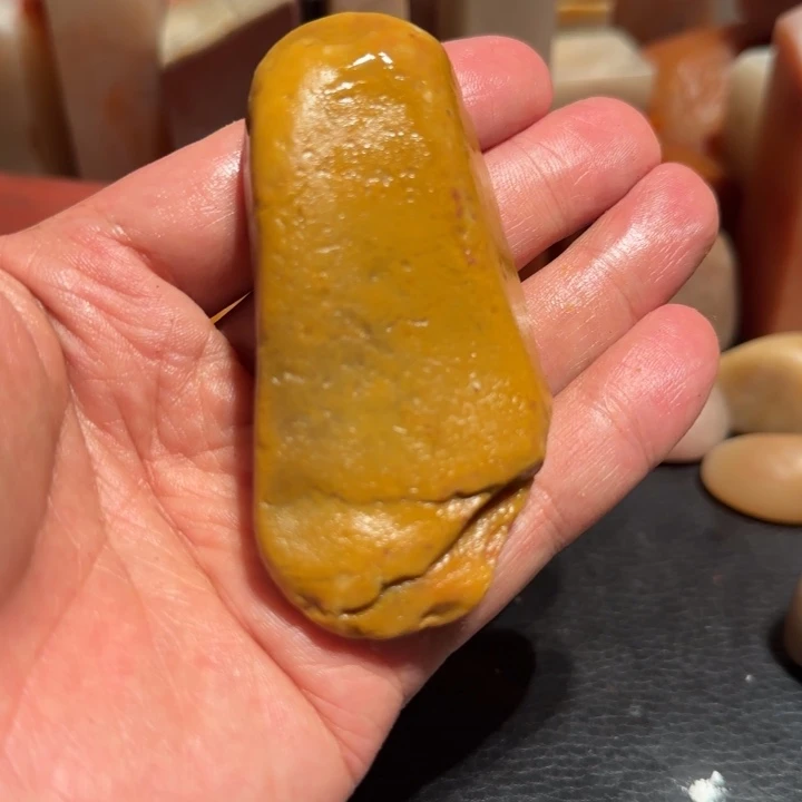 老挝石田黄原石，