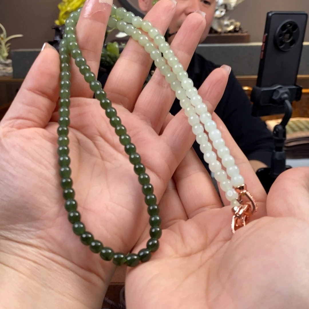 和田玉颈饰未镶嵌灭****司