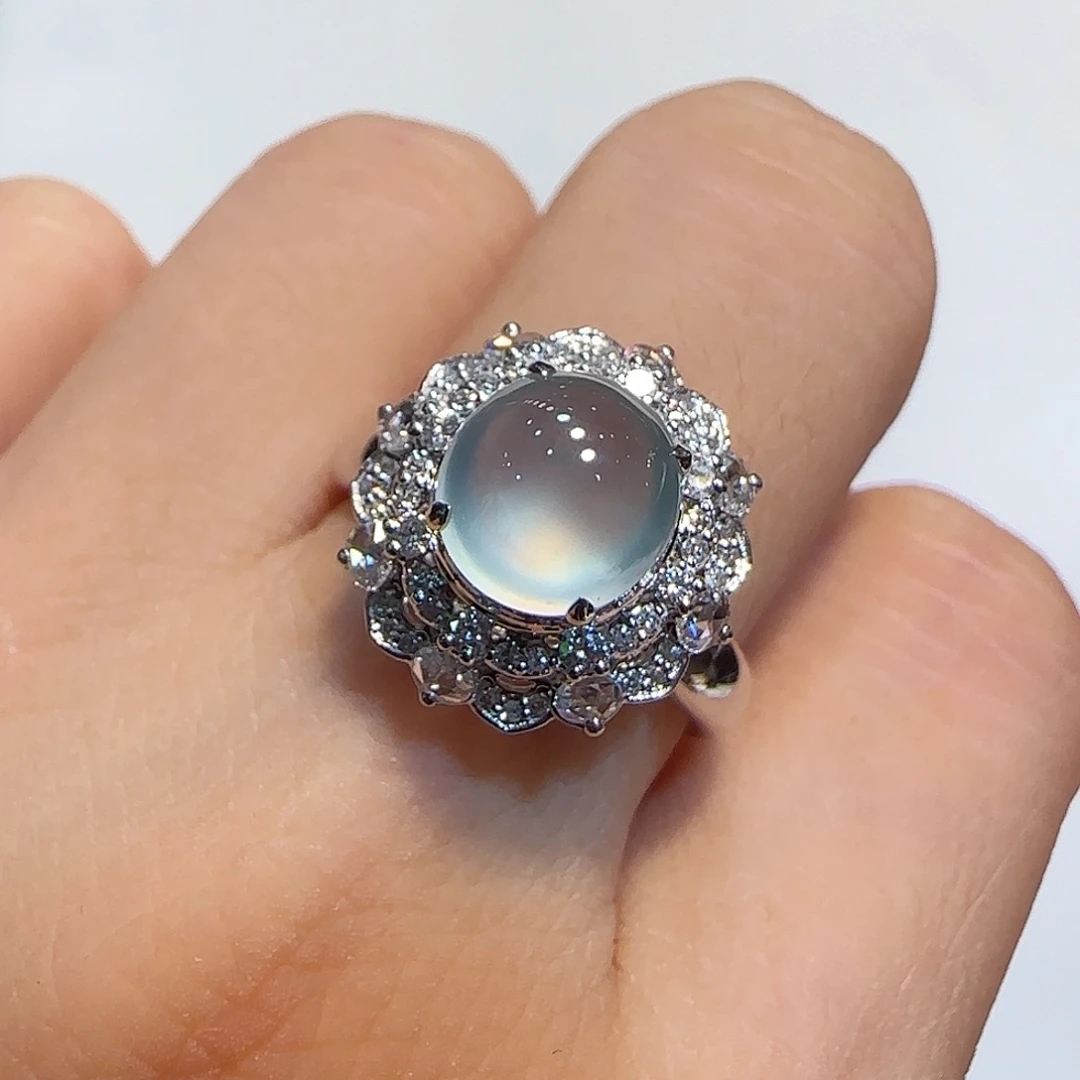 翡翠戒指18K金镶嵌戒指