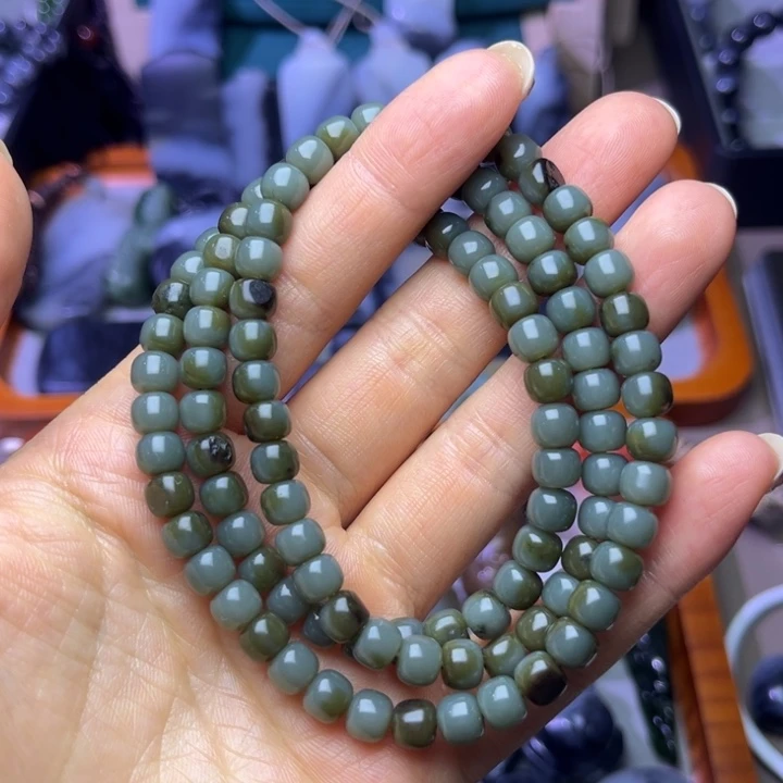 和田玉未镶嵌手串