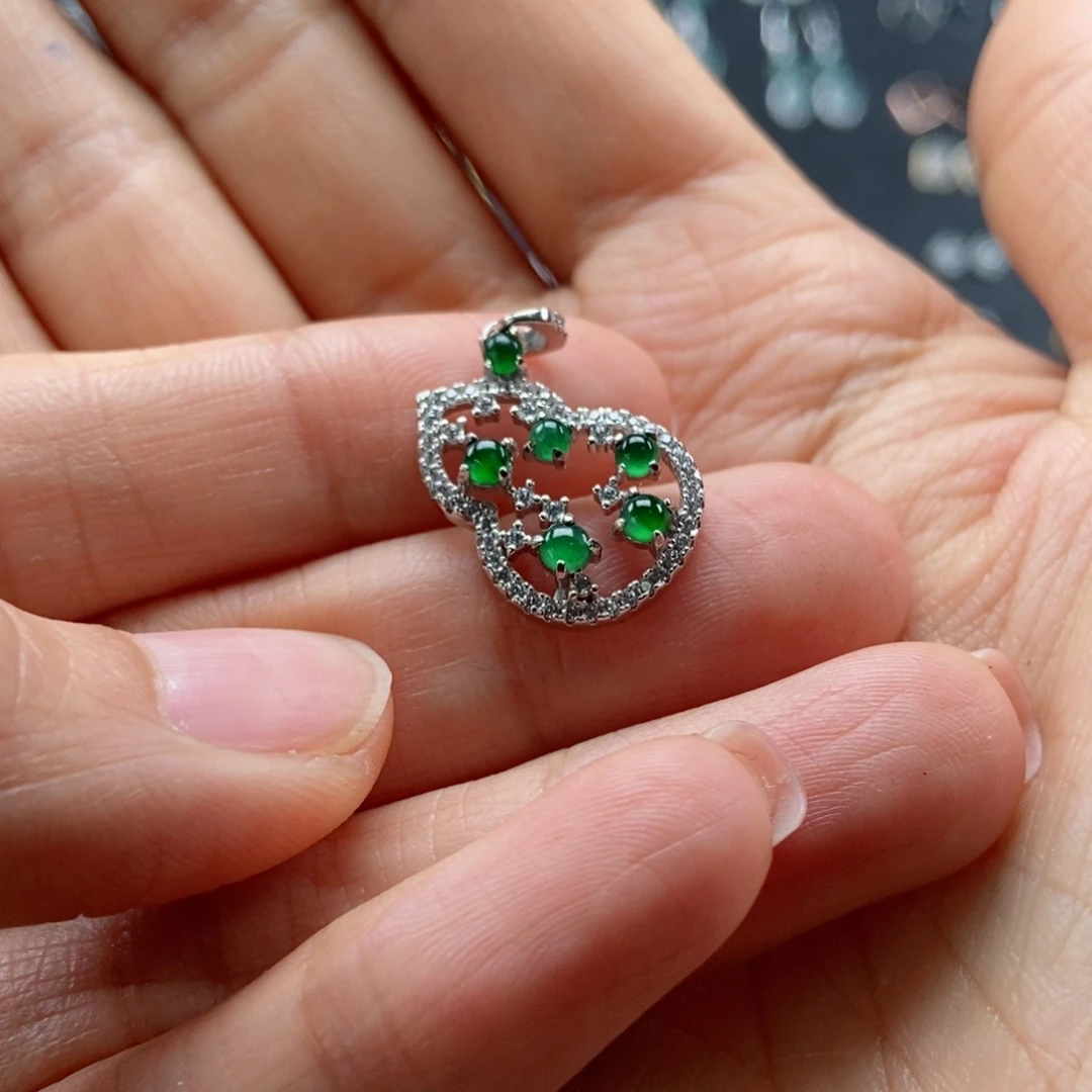 翡翠耳饰银S925镶嵌翡翠首饰