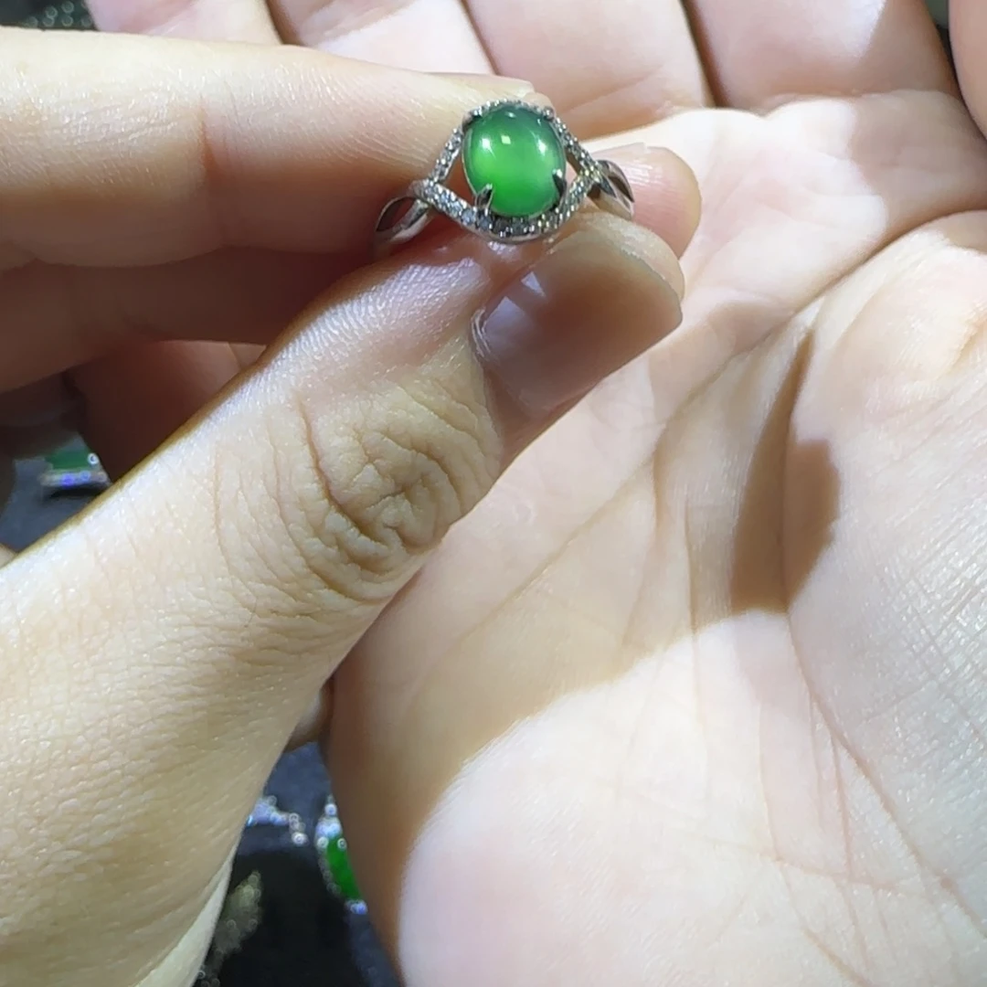 颈饰未镶嵌翡翠天然翡翠A货戒指