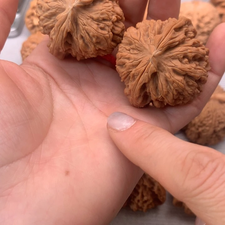 尾***9把件文玩核桃南疆石44