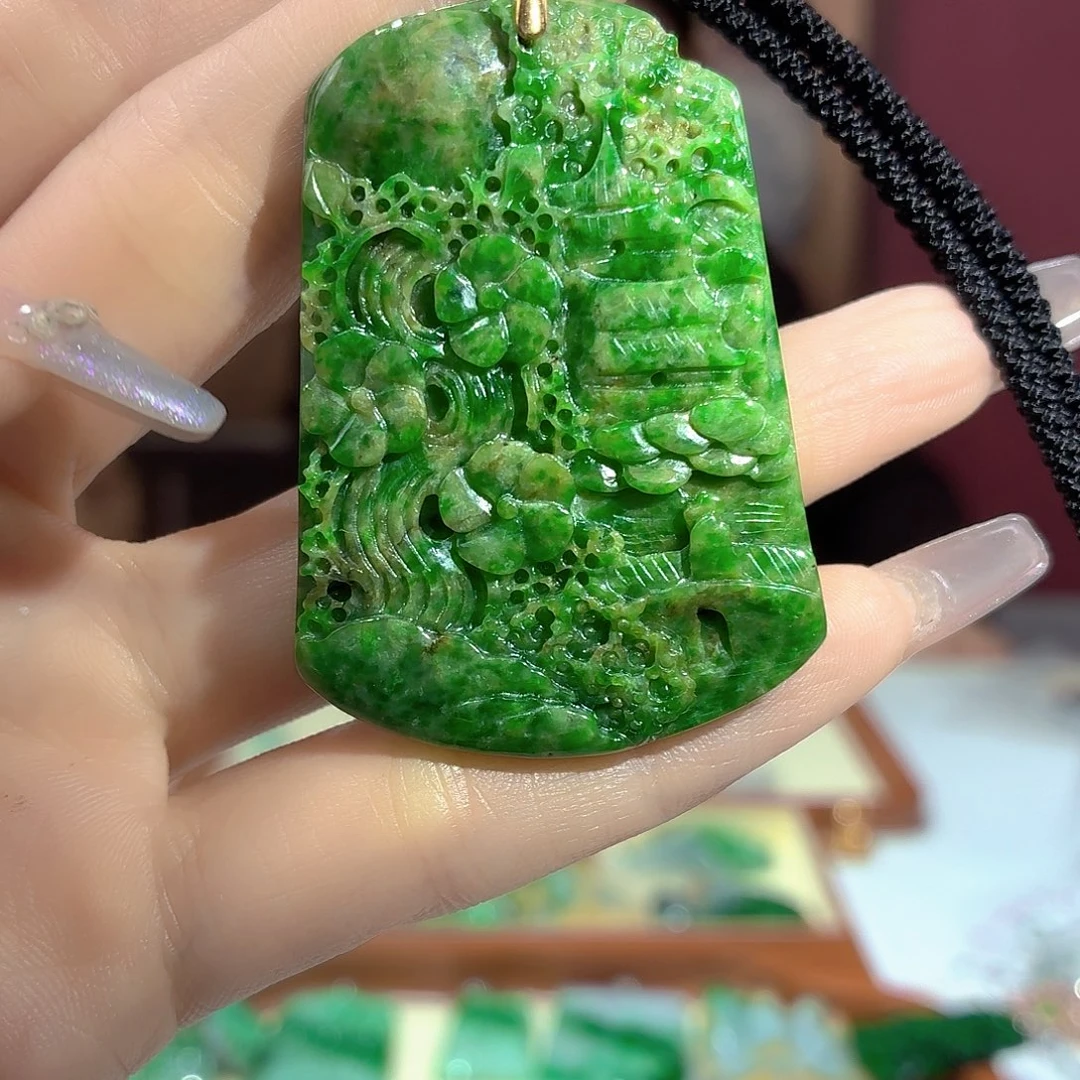 翡翠未镶嵌颈饰翡翠