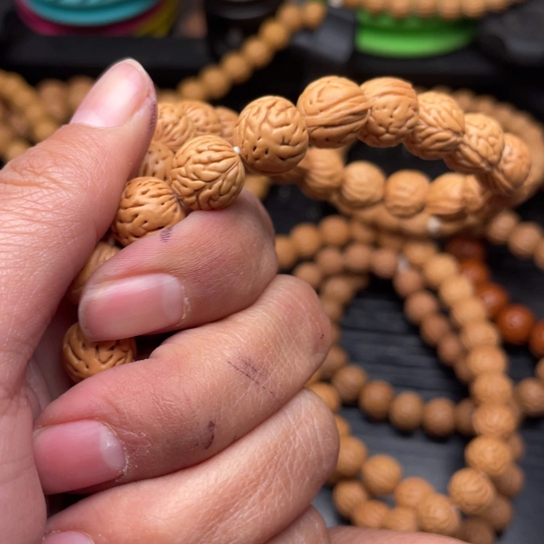 【闪购商品】我****?脖挂1000米