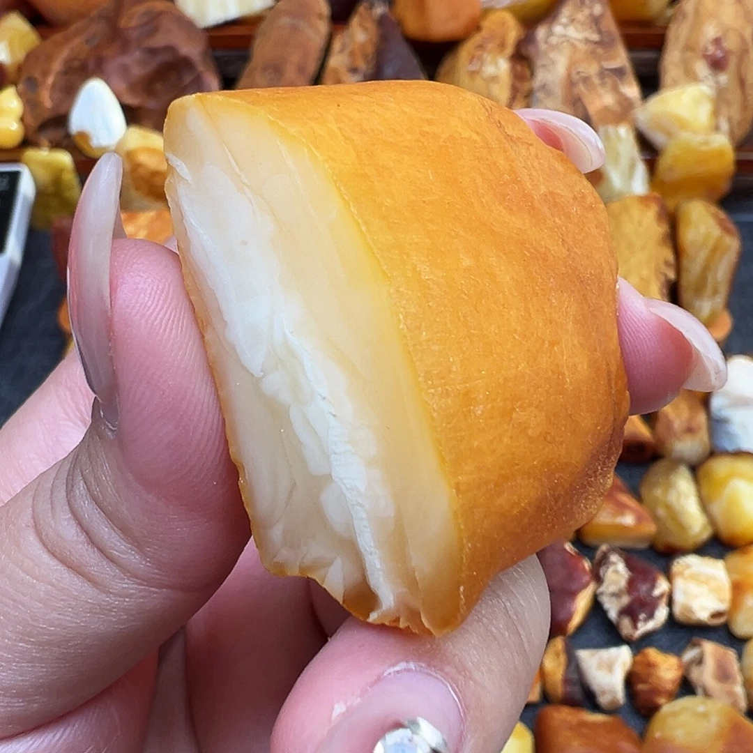 定制琥珀未镶嵌蜜蜡