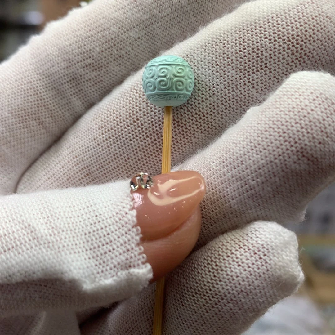 绿松石未镶嵌挂件