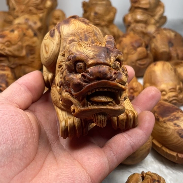 柏木手工貔貅手把件