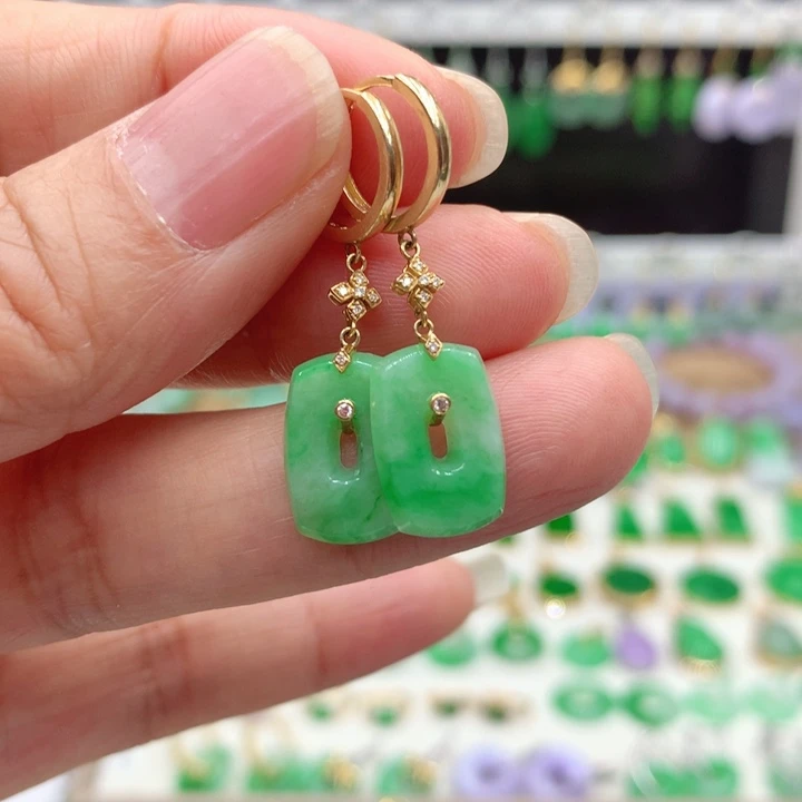 翡翠18K金镶嵌耳饰