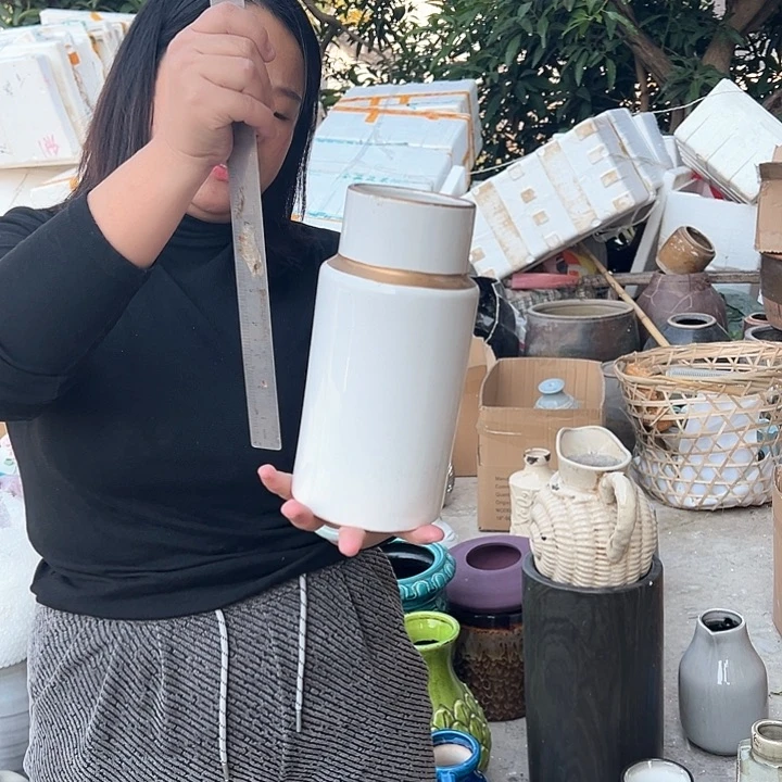 瓶高度23厘米口径8厘米微瑕捡漏