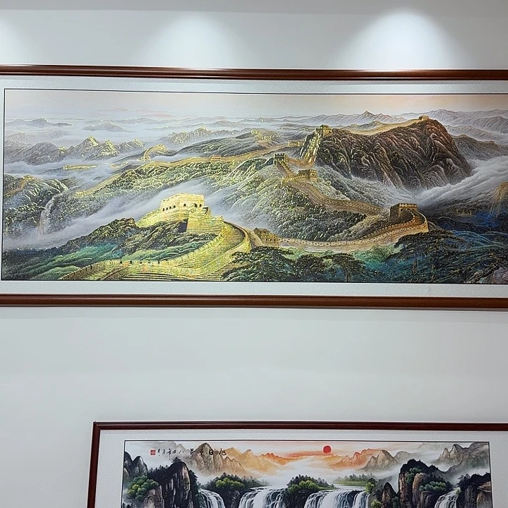 浮雕万里长城215x95金色边框