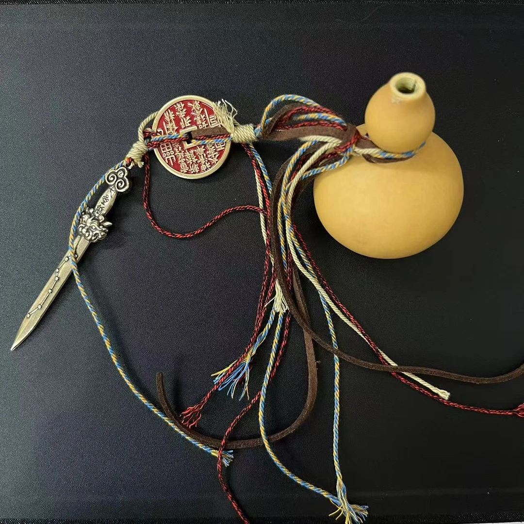 铜钱宝剑葫芦挂件*（单个多样性发货）520