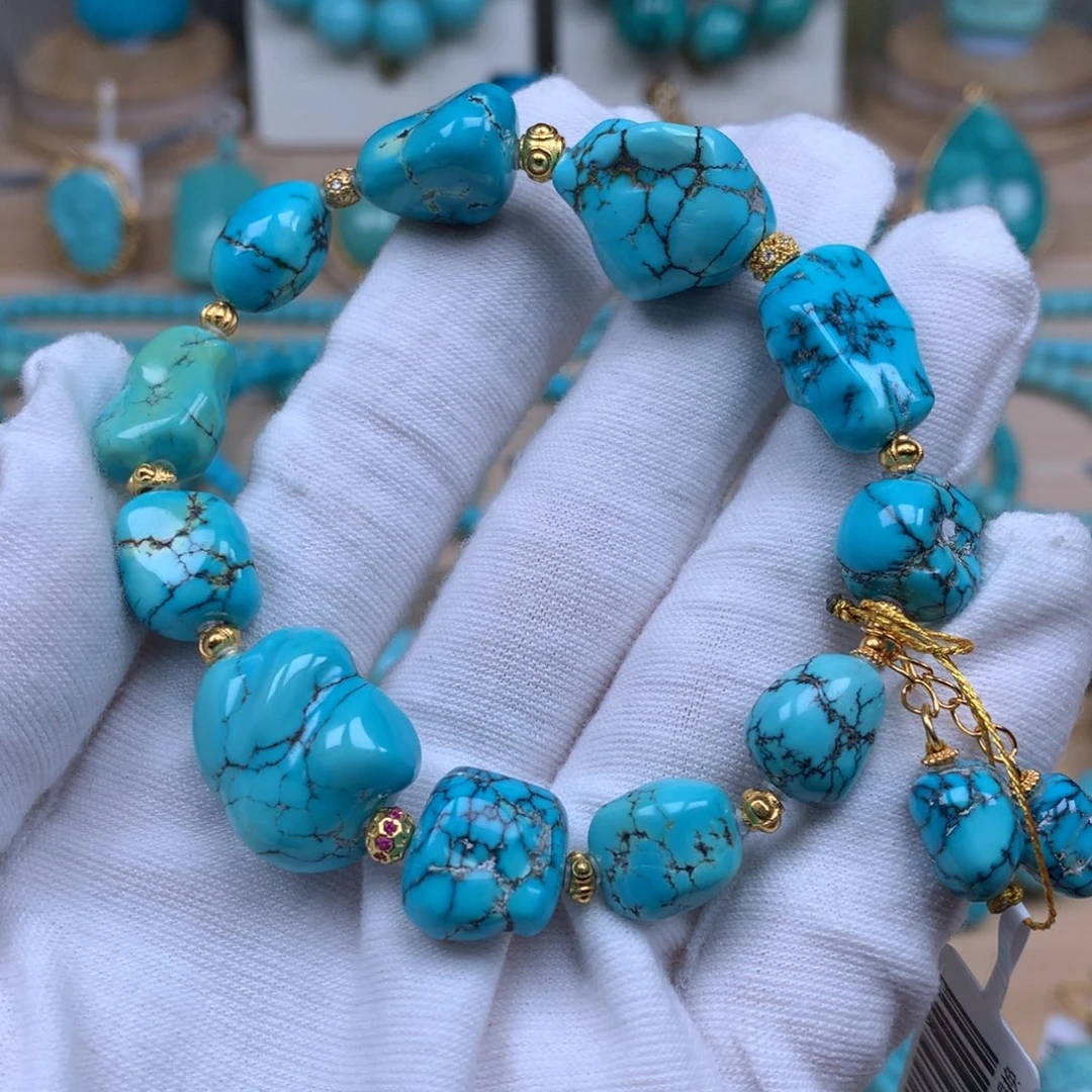 绿松石未镶嵌珠宝奇石