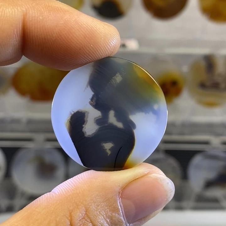 玛瑙/玉髓颈饰未镶嵌