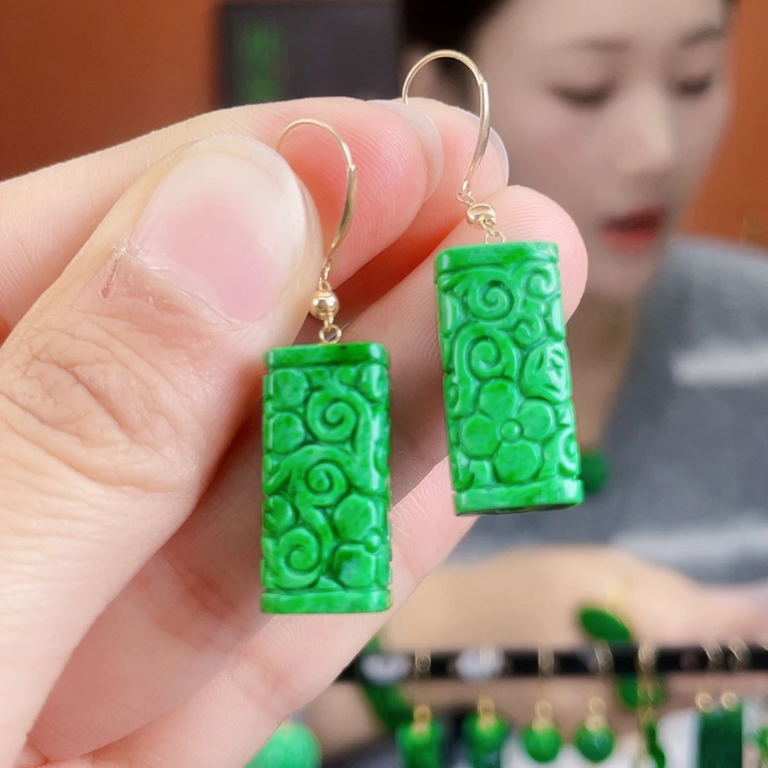翡翠18K金镶嵌耳饰